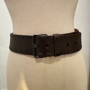 Brand: Miu Miu
Item: Leather belt
Made in: Italy
Marked size: 75 / 30